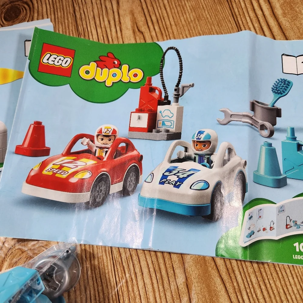 DUPLO LEGO Race Cars‎ 10947 Lego Set with Brick Box